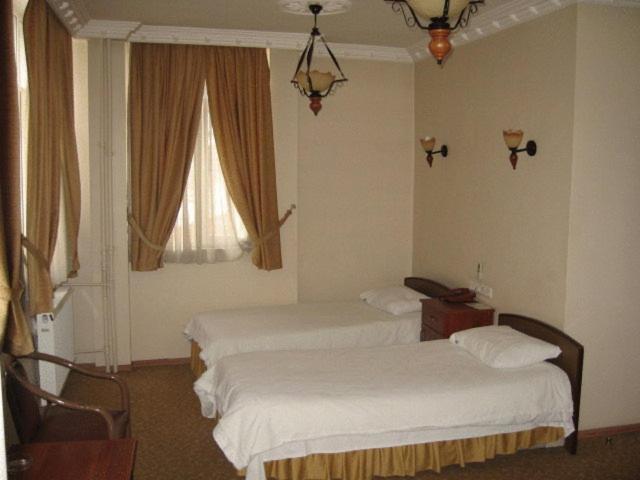 Hotel Atasayan Gebze Buitenkant foto